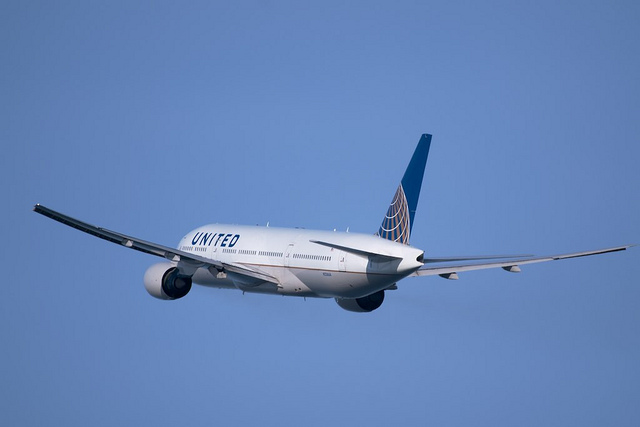 N226UA(Boeing 777-200)