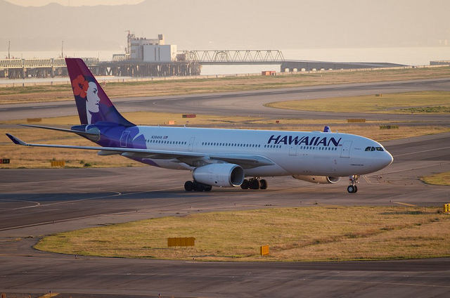 N384HA(Airbus A330-200)