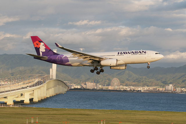 N382HA(Airbus A330-200)