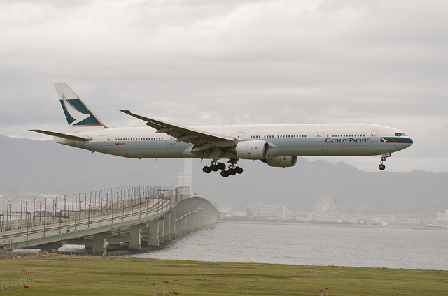 Cathay Pacific B-HNO(Boeing 777-300)