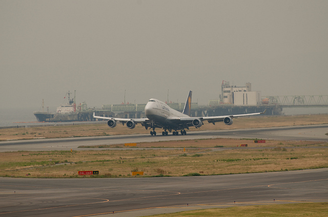 Lufthansa D-ABVS(Boeing 747-400)