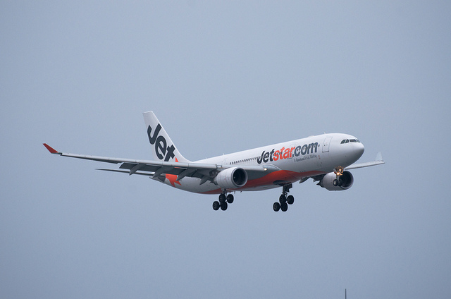 Jetstar Airways VH-EBC(Airbus A330-200)