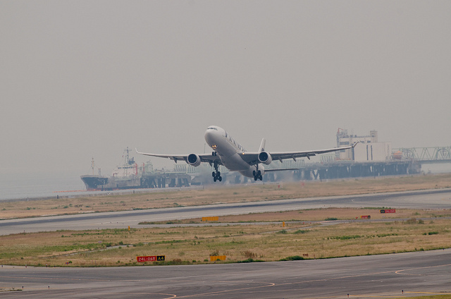 Finnair OH-LTN(Airbus A330-300)