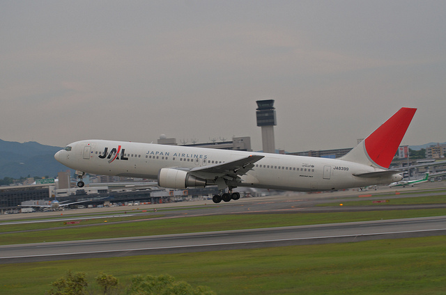 Japan Airlines JA8399(Boeing 767-300)