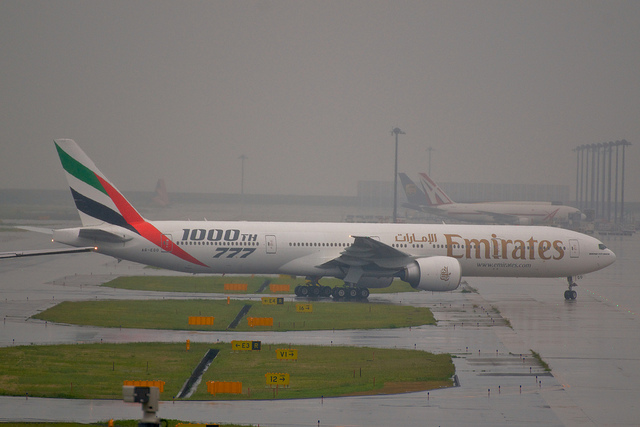 Emirates A6-EGO(Boeing 777-300)