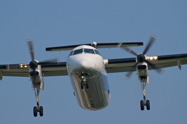 ANA Wings JA804K(Bombardier DHC-8-300)