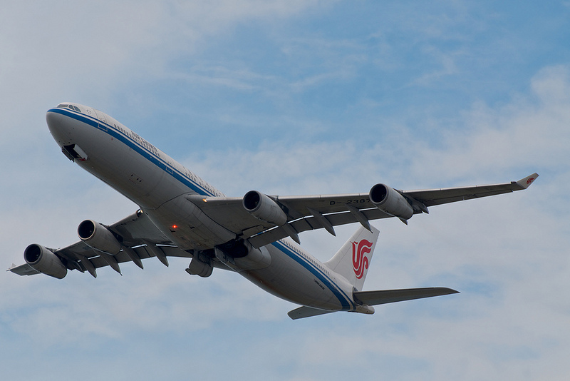 Air China B-2387(Airbus A340-300)