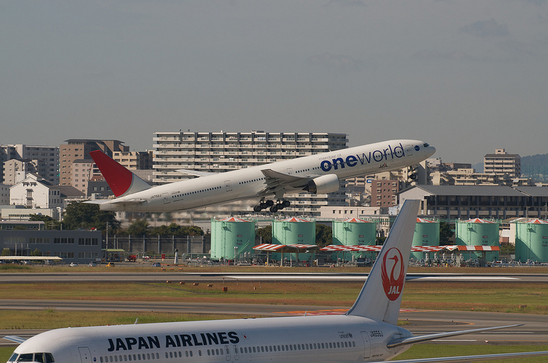 Japan Airlines JA752J(Boeing 777-300)