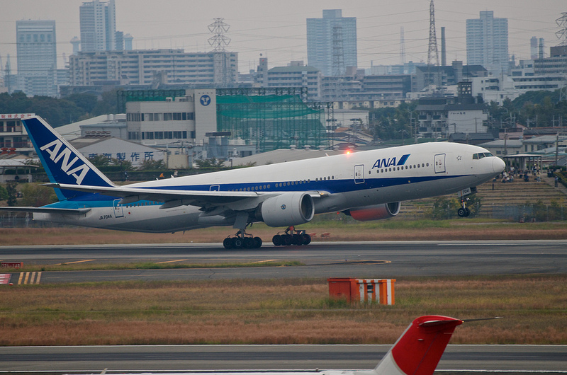 All Nippon Airways JA704A(Boeing 777-200)