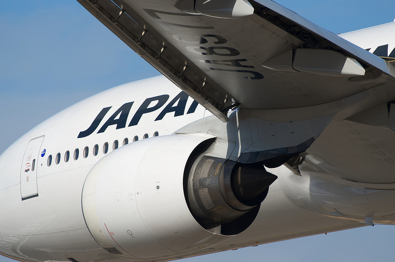 Japan Airlines JA8977(Boeing 777-200)