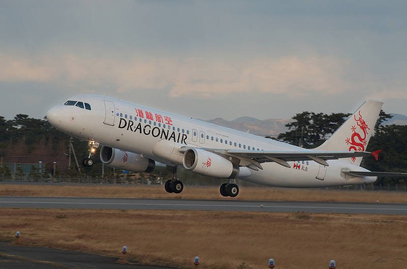 Dragonair B-HSQ(Airbus A320-200)