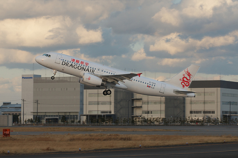 Dragonair B-HSQ(Airbus A320-200)