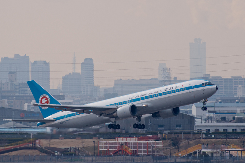 All Nippon Airways JA602A(Boeing 767-300)