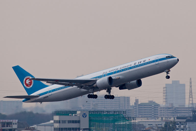 All Nippon Airways JA602A(Boeing 767-300)