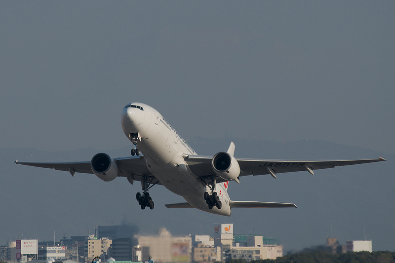 Japan Airlines JA8978(Boeing 777-200)