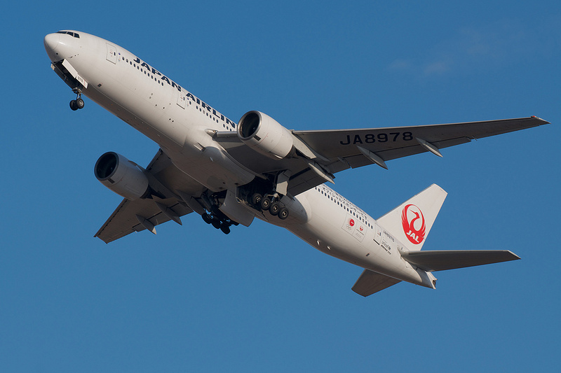 Japan Airlines JA8978(Boeing 777-200)