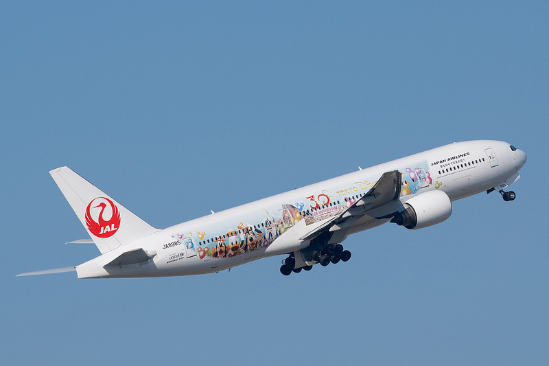 Japan Airlines JA8985(Boeing 777-246)