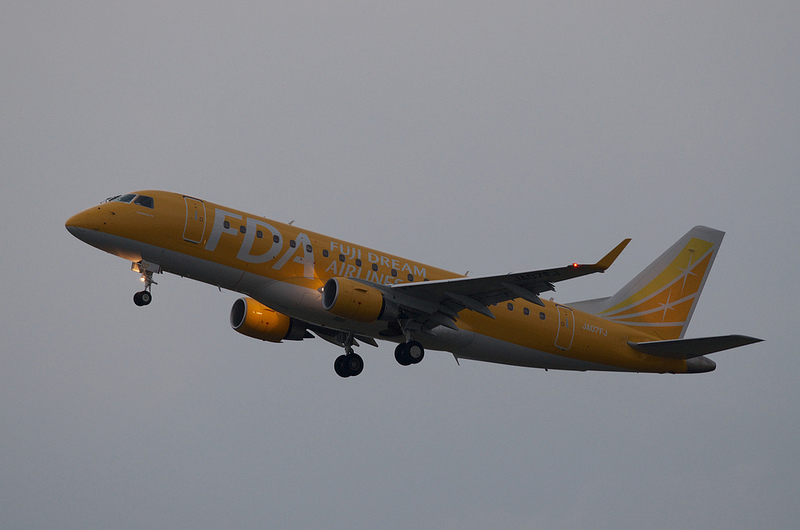 Fuji Dream Airlines JA07FJ(Embraer ERJ-170-200 ERJ-175STD)