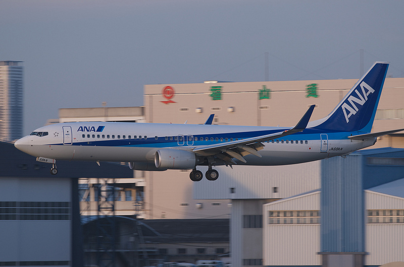 All Nippon Airways JA68AN(Boeing 737-881)
