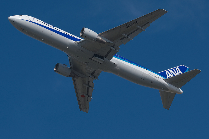 All Nippon Airways JA8275(Boeing 767-300)