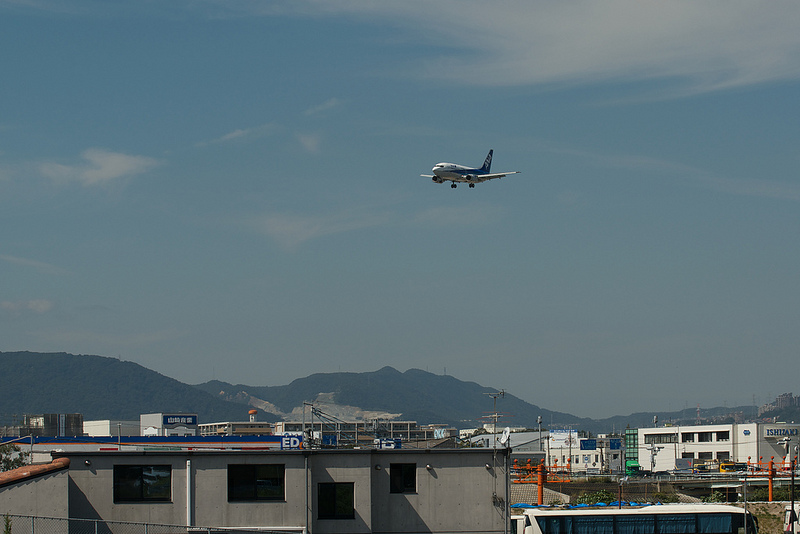 ANA Wings JA302K(Boeing 737-500)