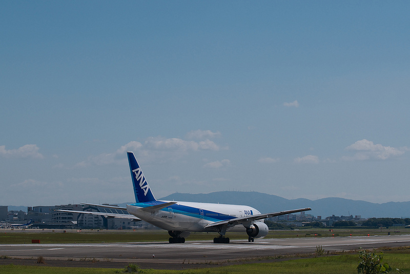 All Nippon Airways JA8198(Boeing 777-281)