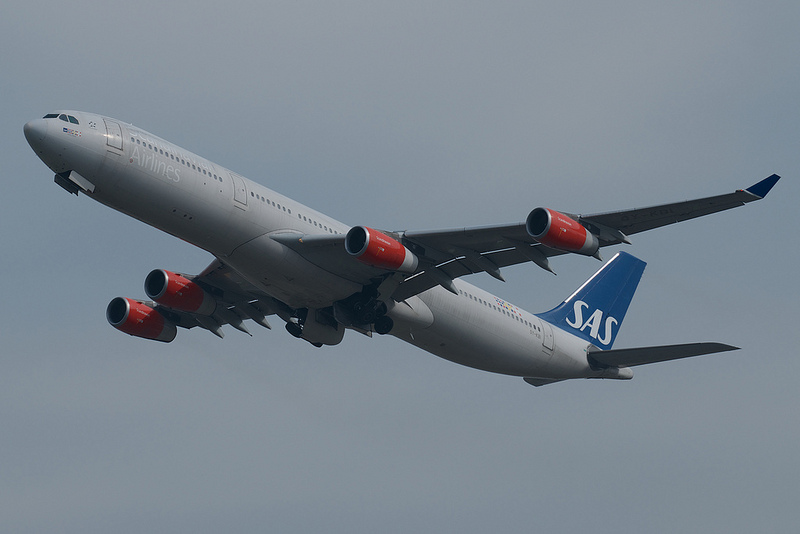 Scandinavian Airlines System OY-KBI(Airbus A340-313X)