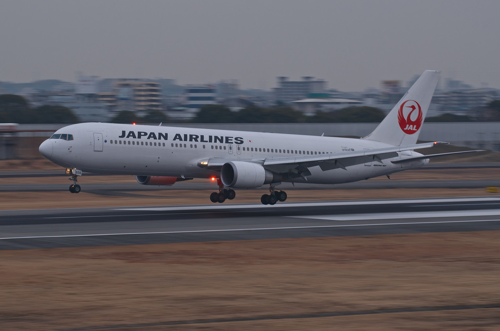 Japan Airlines JA656J(Boeing 767-300)