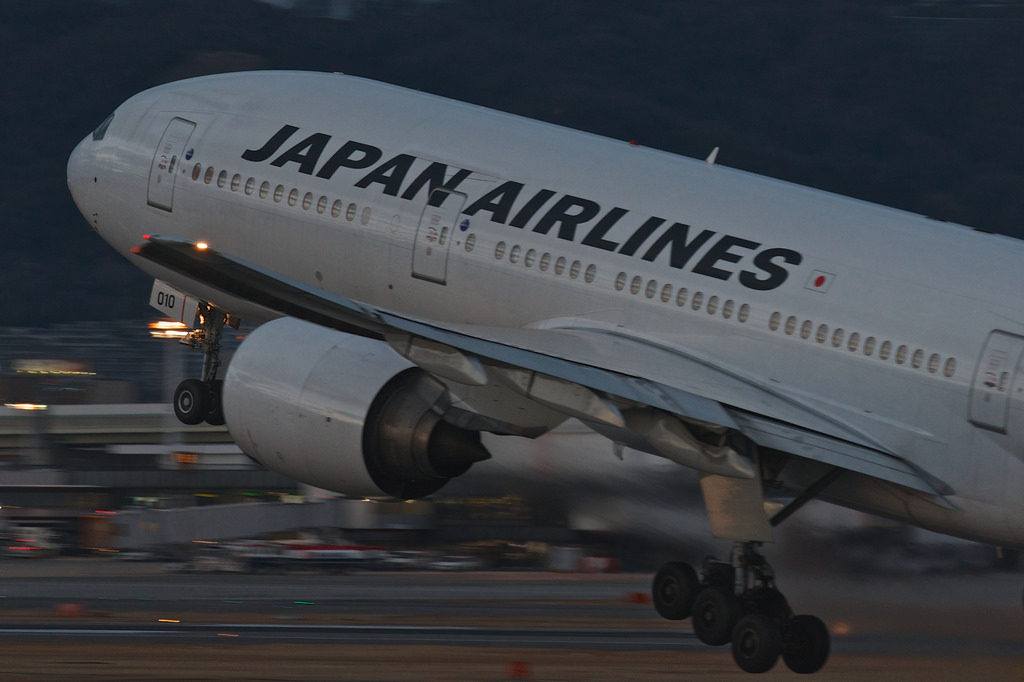 Japan Airlines JA010D(Boeing 777-200)