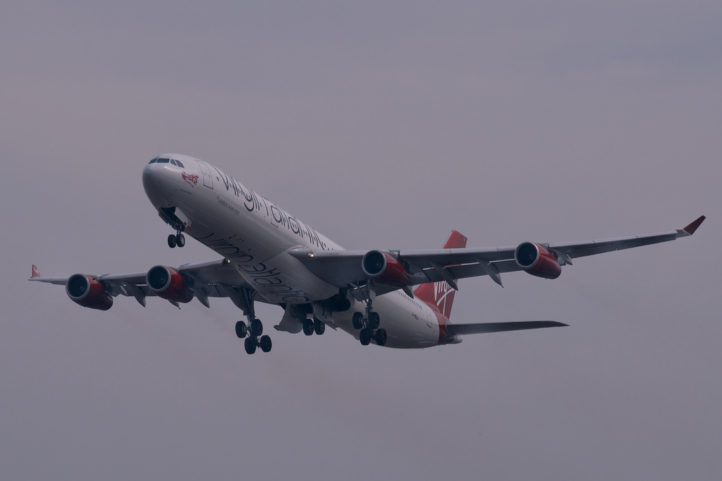 Virgin Atlantic Airways G-VELD(Airbus A340-313X)