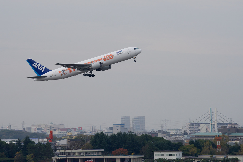 All Nippon Airways JA604A(Boeing 767-381/ER)