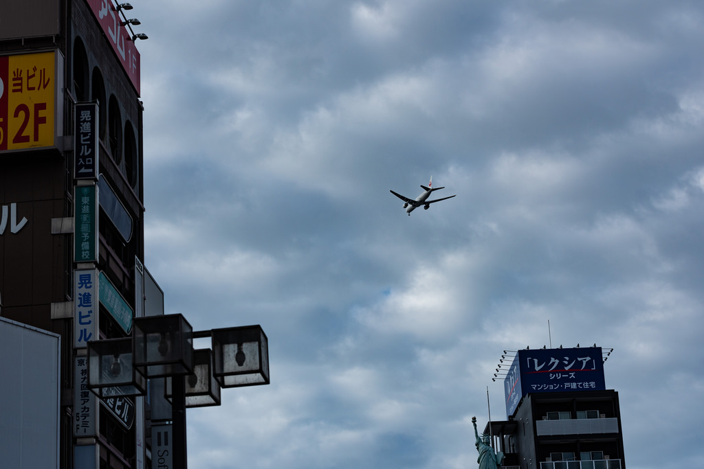 京橋駅前